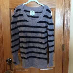Women's sweater
